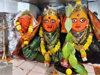 डोंगरमाथ्यावर कालिका देवीच्या दर्शनासाठी भाविकांची मांदियाळी!