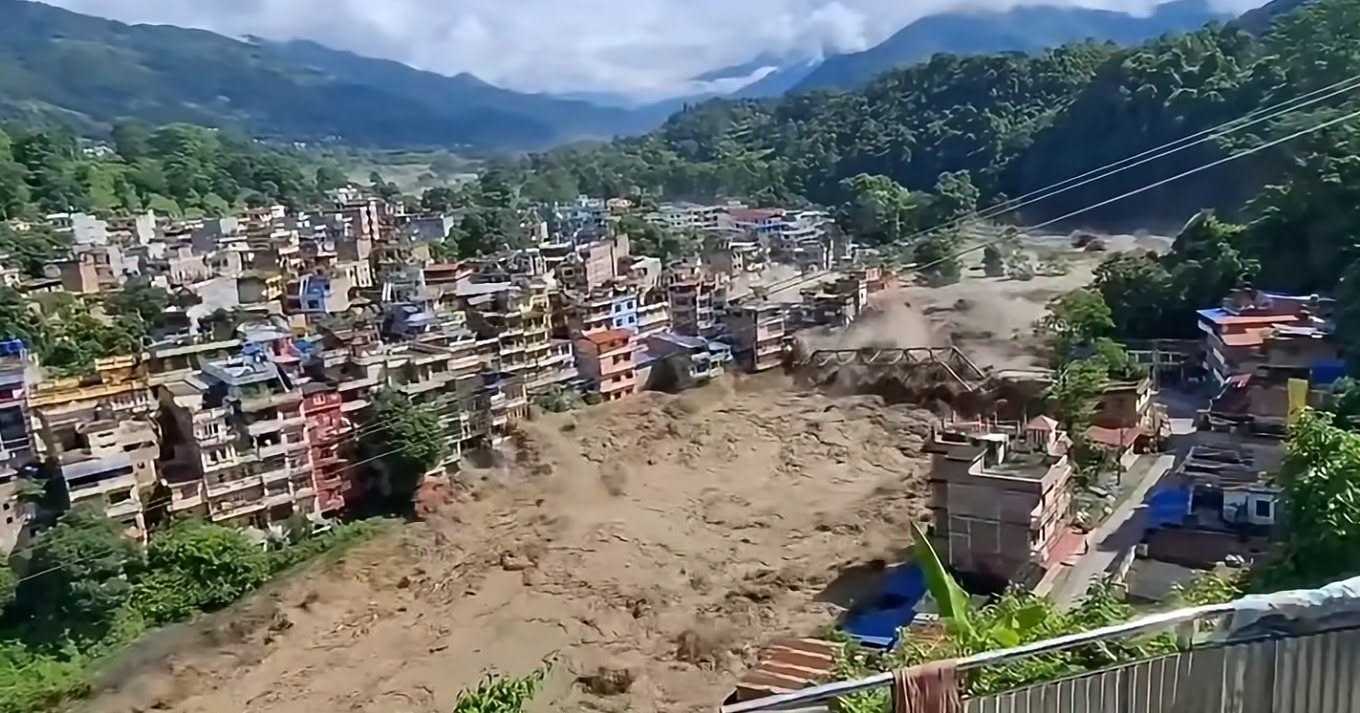 नेपाळमध्ये अडकलेल्या जालना जिल्ह्यातील पर्यटकांनी जिल्हा आपत्कालीन कार्यकेंद्राशी संपर्क साधावा - जिल्हाधिकारी जालना यांचे आवाहन