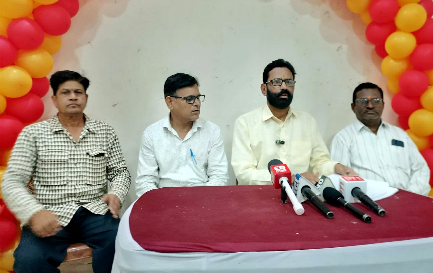 राज्य सरकारचे ब्राह्मण समाजाच्या प्रश्नांकडे दुर्लक्ष - दीपक रणनवरे