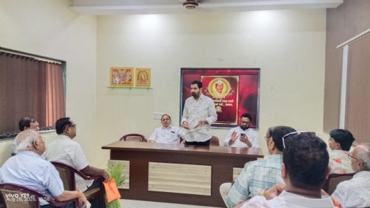 जालना - वाढत्या गुन्हेगारीमुळे व्यापारी वर्ग हादरला