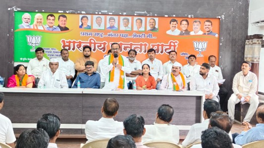 प्रत्येक घरावर राष्ट्रध्वज फडकवून अभियान यशस्वी करा - जिल्हाध्यक्ष भास्कर आबा दानवे