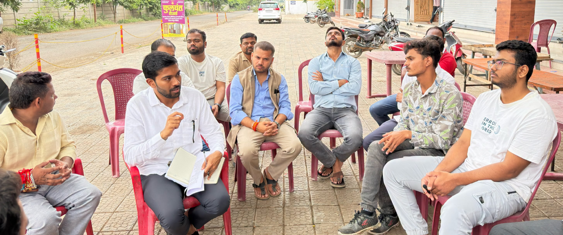 विविध विषयांवर चर्चा केली.