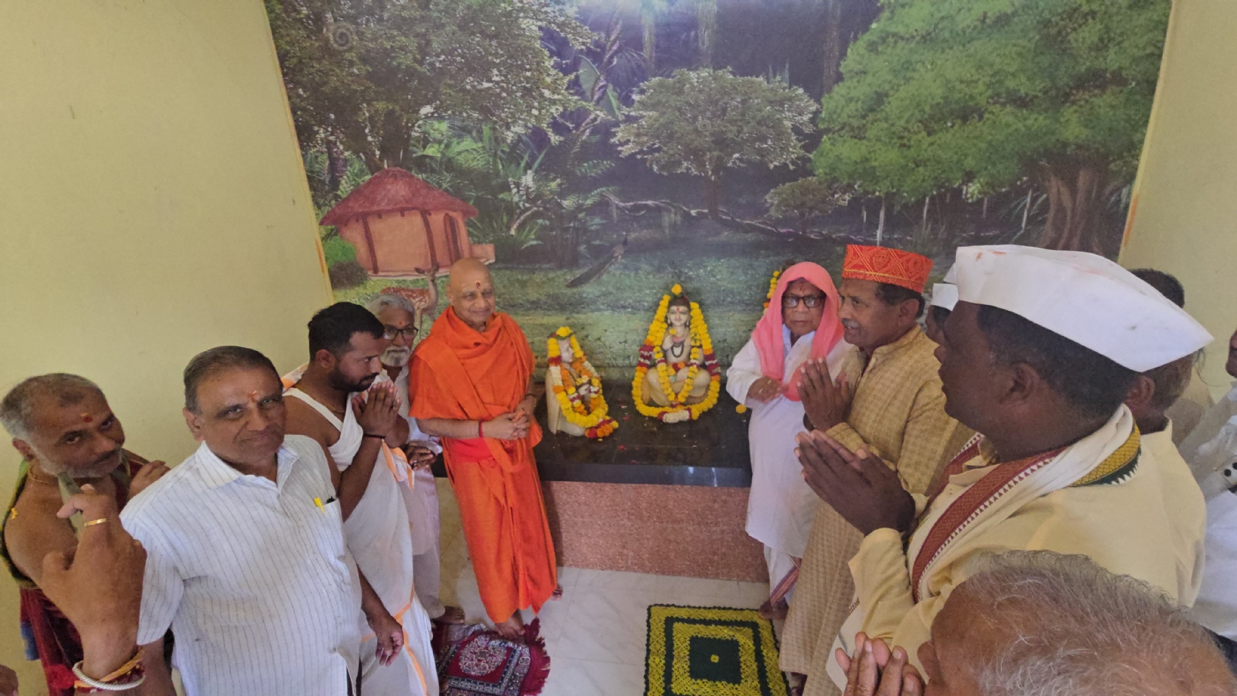 प.पू. संत श्री भगवान महाराज आनंदगडकर यांच्या मार्गदर्शनाखाली आणि मान्यवरांच्या प्रमुख उपस्थितीत हा ऐतिहासिक सोहळा