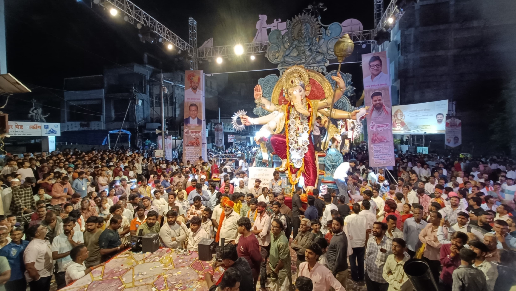 आर. पी. रोडऐवजी आझाद मैदानाला प्राधान्य द्या