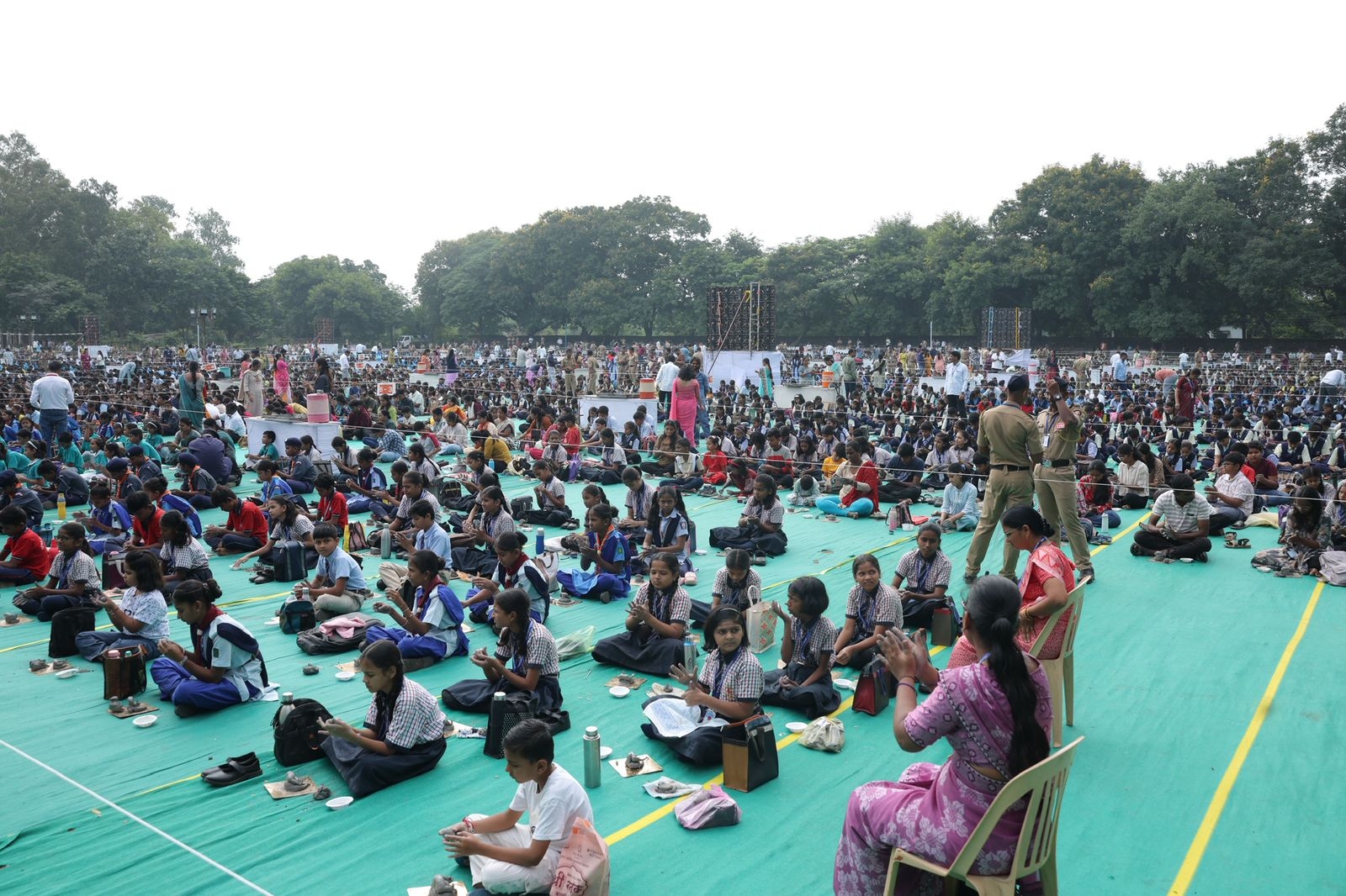 जालना : 5,348 जणांनी साकारल्या शाडूमातीच्या गणेशमूर्ती