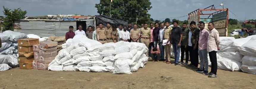 जालना : एसपी स्क्वॉडची धडक कारवाई; राजूरमध्ये 1.35 कोटींचा गुटखा व वाहने जप्त