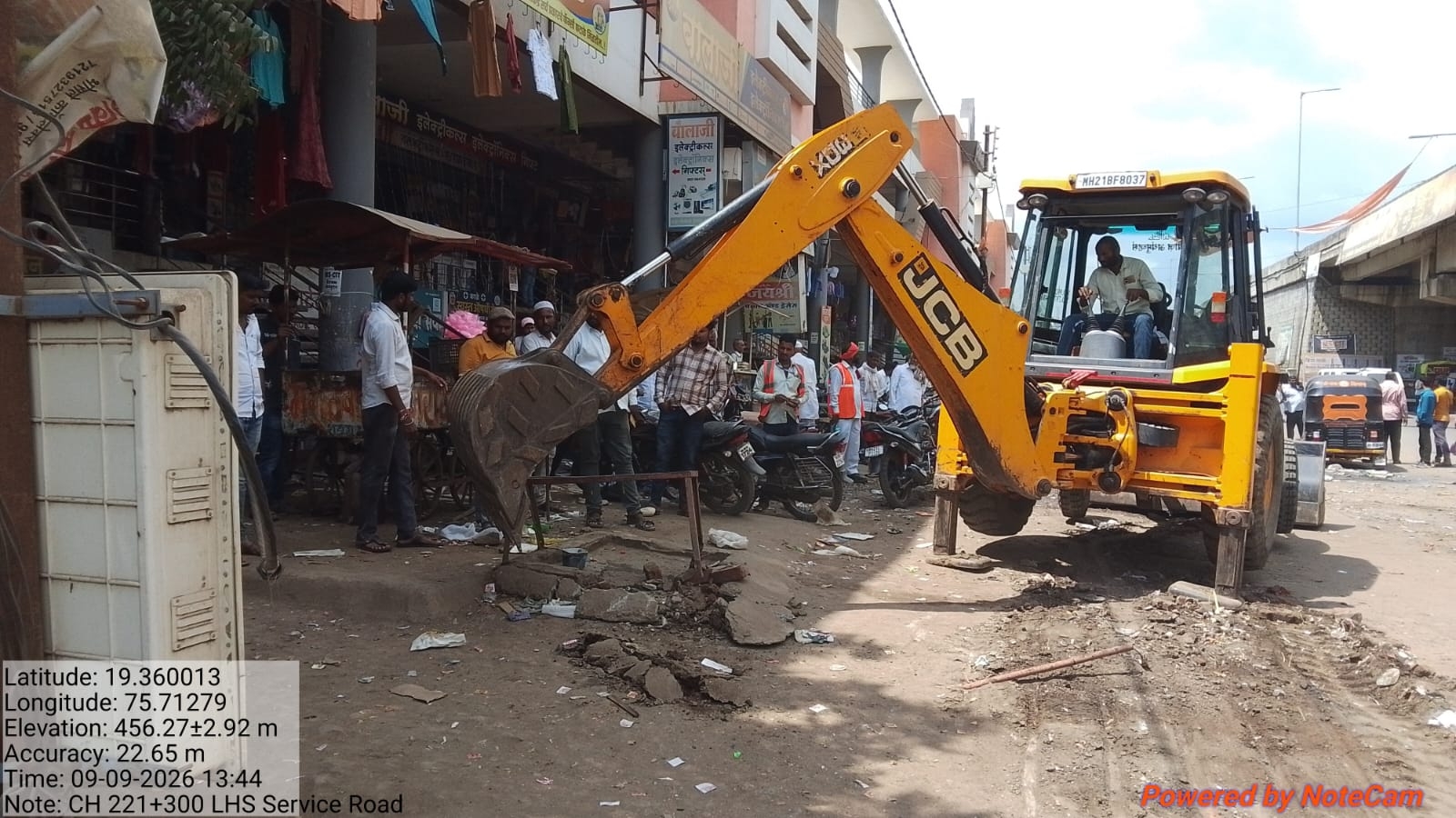 अंतरवाली सराटीतील गर्दी लक्षात घेता शहागड येथील अतिक्रमणे काढली